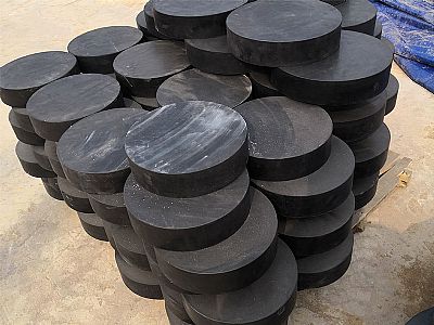 福鼎市板式橡胶支座由若干层橡胶片与薄钢板经加压硫化